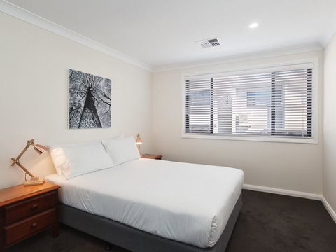 Lambton Road - Accommodation VIC 1