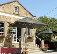 Mellers of Auburn Cafe and Accommodation - Accommodation VIC