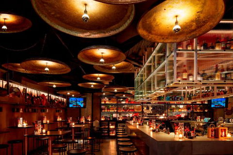 QT Melbourne - Accommodation VIC 4