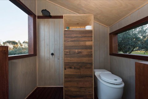 Shacky In The Olive Grove - Accommodation VIC 3