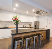 The Bright House - Accommodation VIC