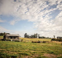 Wines for Joanie Cottage - Accommodation VIC