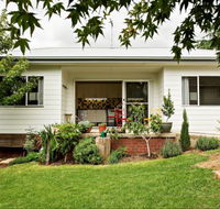 Young Garden Retreat - Accommodation VIC