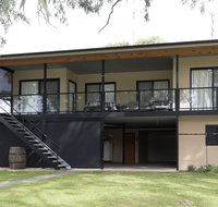192 Page Drive Blanchetown -River Shack Rentals - Accommodation VIC