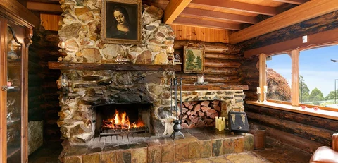 Eagles Nest Luxury Mountain Retreat - Accommodation VIC 3
