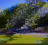 Ardern's Caravan Park Myrtleford - Accommodation VIC