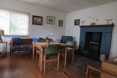 Binalong Bay Beach Shack - Accommodation VIC 5