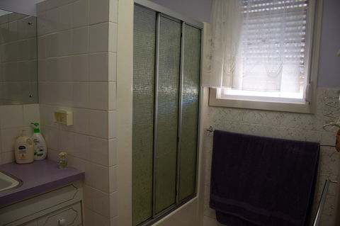 Chrissie's Palace - Accommodation VIC 3