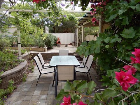 Dot's House - Accommodation VIC 5