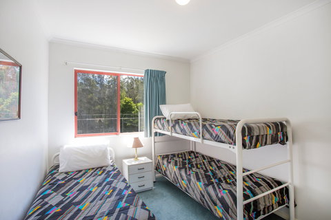Fathoms 6 - Accommodation VIC 6