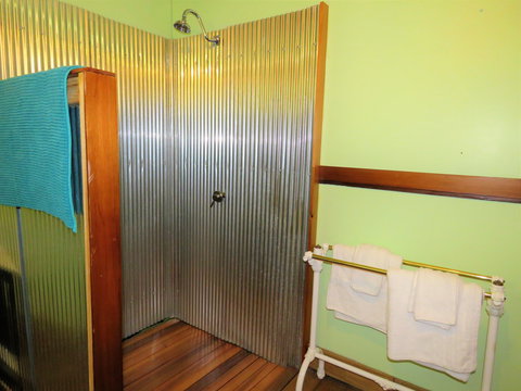 Fig Tree Retro Studio - Accommodation VIC 9