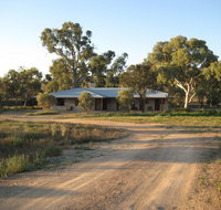 Gum Creek Shearer's Quarters - Accommodation VIC