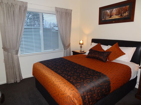 Hahndorf Oak Tree Cottages - Accommodation VIC 5