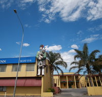 Comfort Inn Scottys Motel - Accommodation VIC