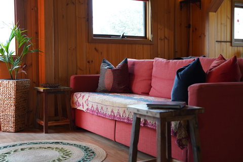 Tiandi Wildlife Sanctuary Farm Stay - Jambalaya Cottage - Accommodation VIC 4