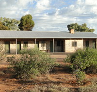 Alpana Station - Accommodation VIC