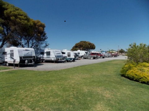 Balgowan Progress Association Caravan/Camping Ground - Accommodation VIC 1