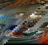 Banjos Bushland Retreat - Accommodation VIC