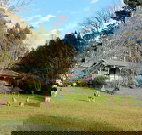 Cedar Lodge Cabins - Accommodation VIC