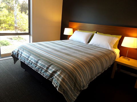 Coorong Waterfront Retreat - Accommodation VIC 2