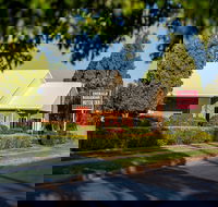 Emerald Maraboon Motor Inn - Accommodation VIC