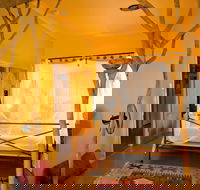 Eternity Springs Art Farm Bed and Breakfast - Accommodation VIC