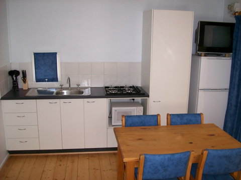 Goughs Bay Holiday Cottages - Accommodation VIC 5