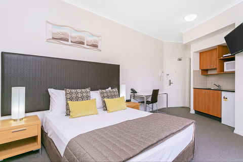 Mantra Coolangatta Beach - Accommodation VIC 3