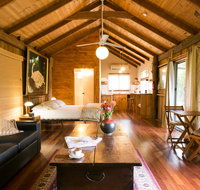 Mavis's Kitchen and Cabins - Accommodation VIC