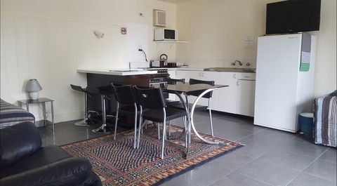 Meeniyan Motel And Bike Hire - Accommodation VIC 3