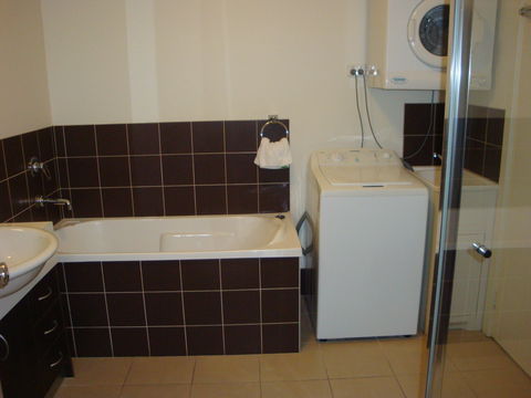 Oceanic On Thompson Apartments - Accommodation VIC 6