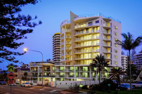 St George's Defence Holiday Suites Incorporating The Garland Luxury Apartments - Accommodation VIC 3