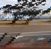 Sunset Sippers - Accommodation VIC
