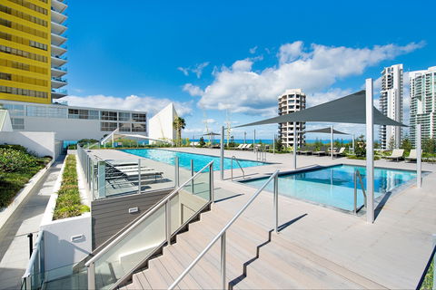 ULTIQA Air On Broadbeach - Accommodation VIC 1