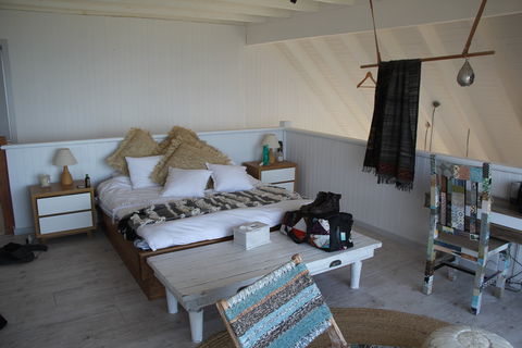 Waikiki - Beachfront Smiths Beach - Accommodation VIC 4