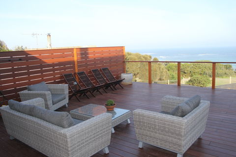 Waikiki - Beachfront Smiths Beach - Accommodation VIC 5