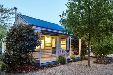 Alpine Valley Cottages - Accommodation VIC 2