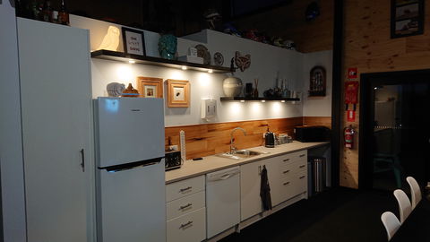 Bed In A Shed Tasmania - Accommodation VIC 2