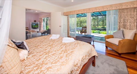 Crystal Creek Meadows Luxury Cottages And Spa Retreat - Accommodation VIC 2