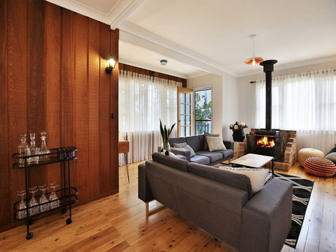 Hudson Bay At Basin View - Accommodation VIC 2