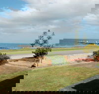 Jay Jay's Beach House - Accommodation VIC