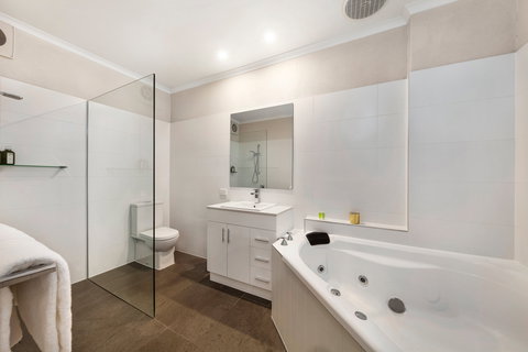 Moonlight Bay Apartments - Accommodation VIC 1