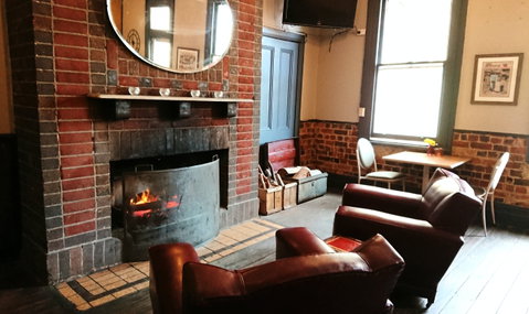 Royal Mail Hotel Braidwood - Accommodation VIC 2