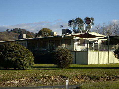 Talbingo Country Club - Accommodation VIC 0