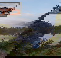 Tullah HideAway - Lakeside  Mountain Views - Accommodation VIC