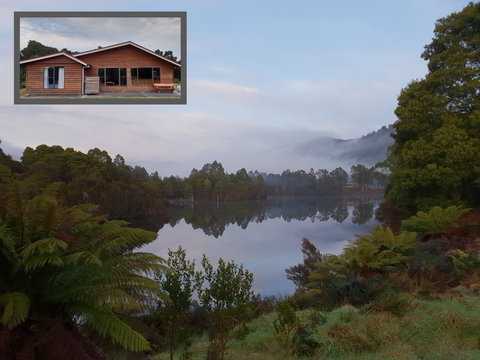 Tullah HideAway - Lakeside & Mountain Views - Accommodation VIC 0