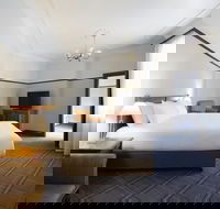 Brassey Hotel - Accommodation VIC