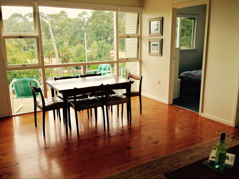 Cosy Seaside Cottage - Accommodation VIC 2