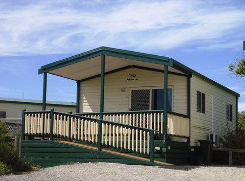Elliston Waterloo Bay Tourist Park - Accommodation VIC 1