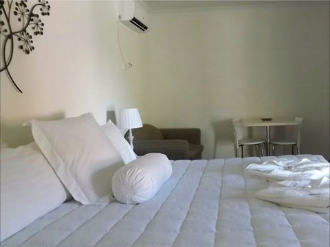 Karuah Motor Inn - Accommodation VIC 1